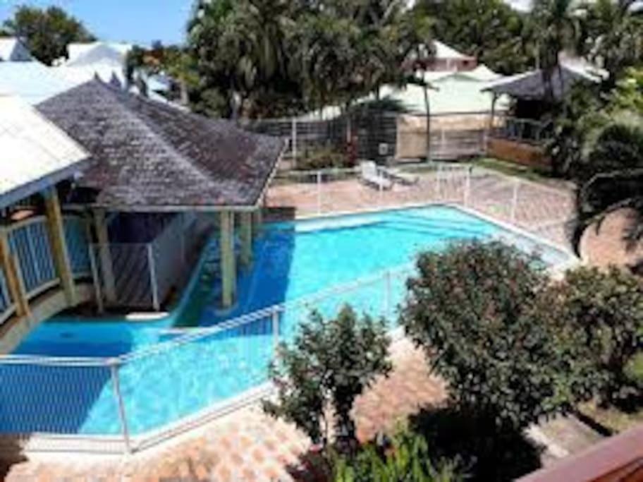 Appartement Ker-Eol Residence Canouan Sainte-Anne Avec Piscine Екстериор снимка
