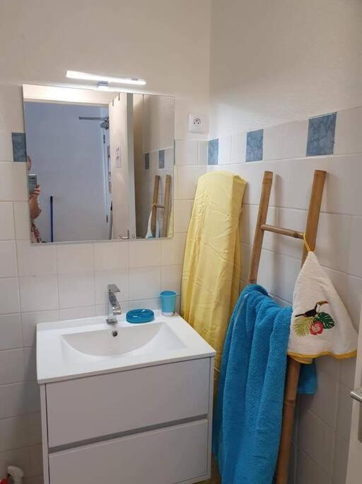Appartement Ker-Eol Residence Canouan Sainte-Anne Avec Piscine Екстериор снимка