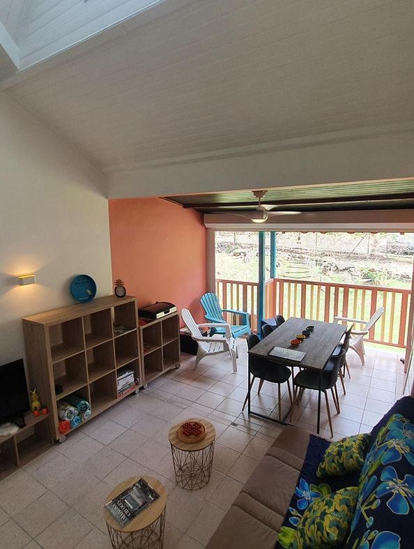 Appartement Ker-Eol Residence Canouan Sainte-Anne Avec Piscine Екстериор снимка